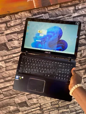 Laptop Asus Q535UD 16GB Intel Core i7 SSD 512GB