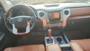 Toyota Tundra 2016 Brown