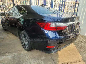 Lexus ES 350 FWD 2017 Blue