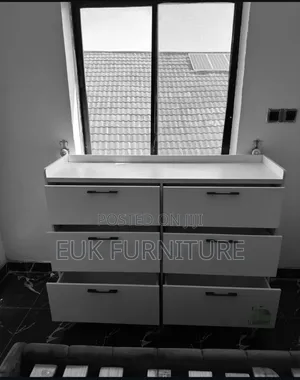 Chest Drawers 