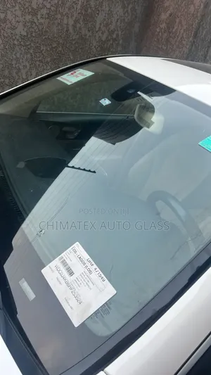 Mercedes Glc300 2016 Windscreen Glass Available We Deliver