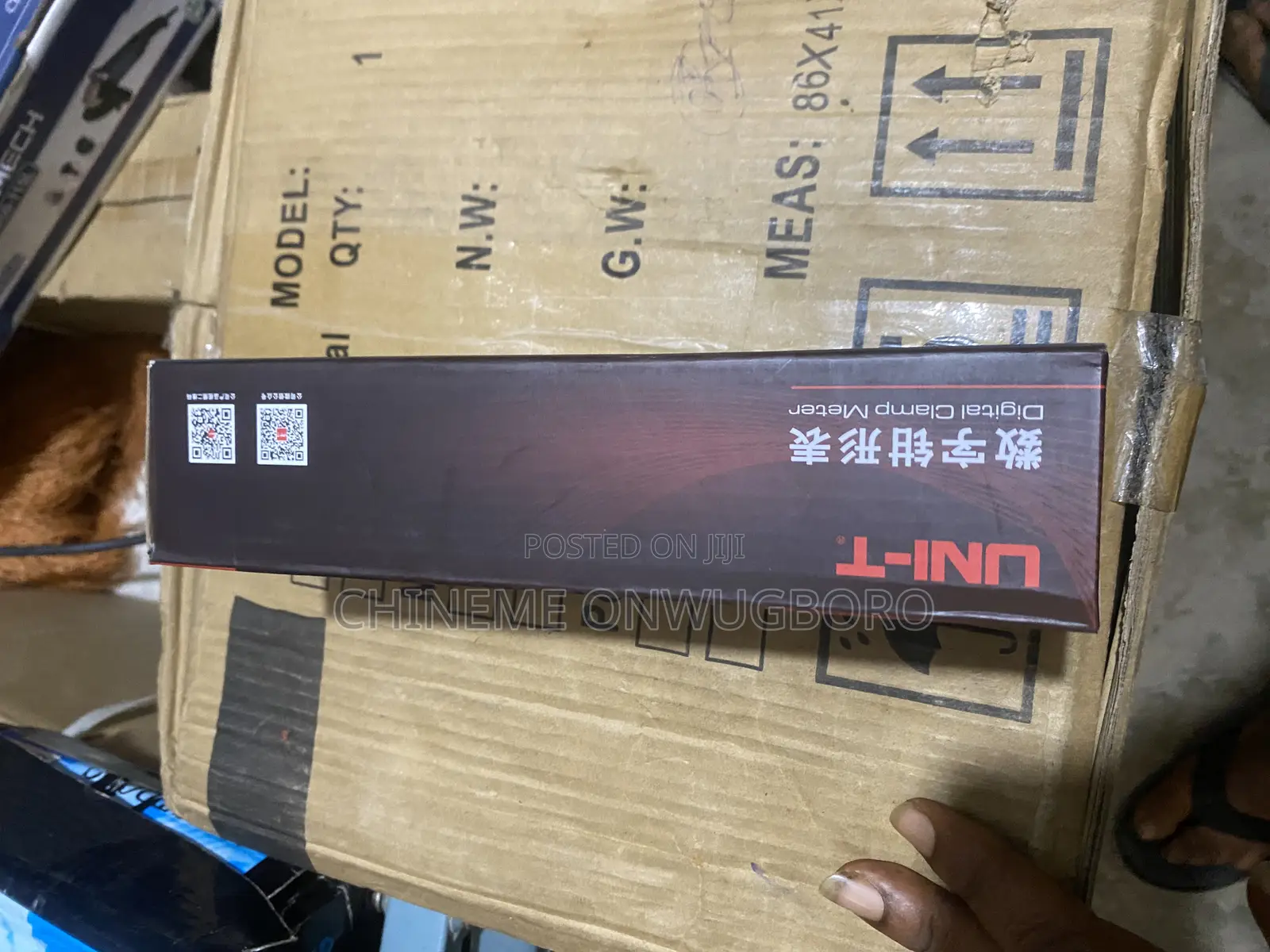 Digital Clamp Meter