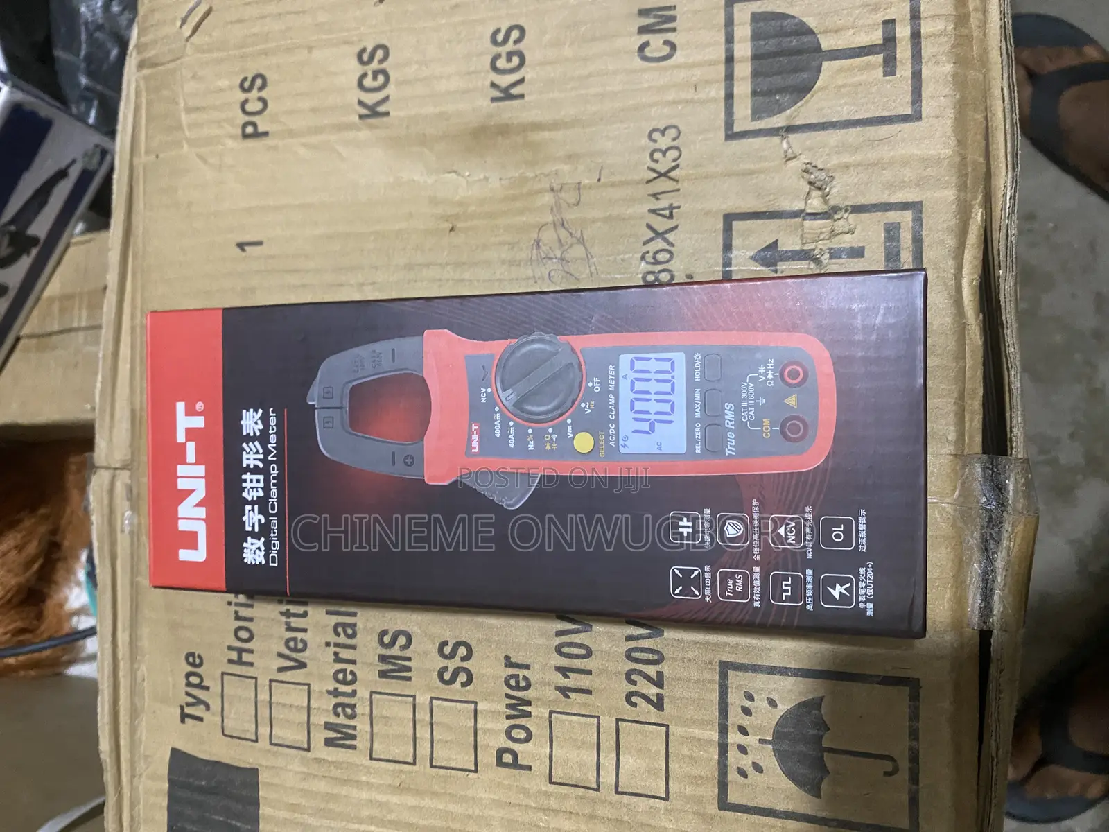 Digital Clamp Meter