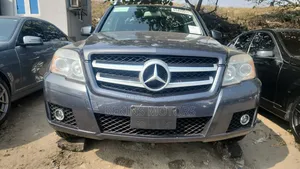 Mercedes-Benz GLK-Class 2010 Gray