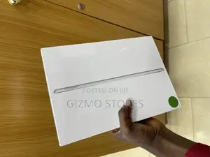 New Apple iPad 10.2 (2021) 256 GB Silver