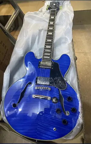 Quality Brand New Gibson Jazz Guitar