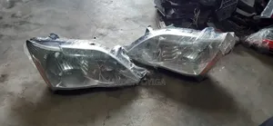 Head Light Toyota Avalon 2010
