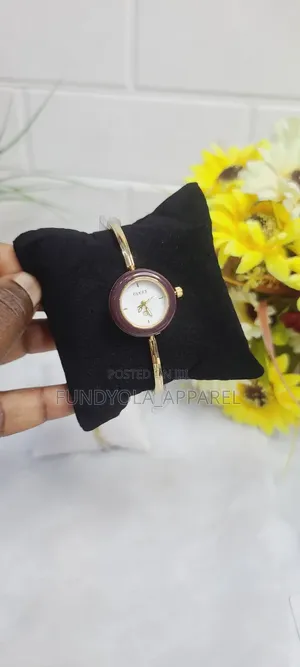 Gucci Small Face Wristwatch