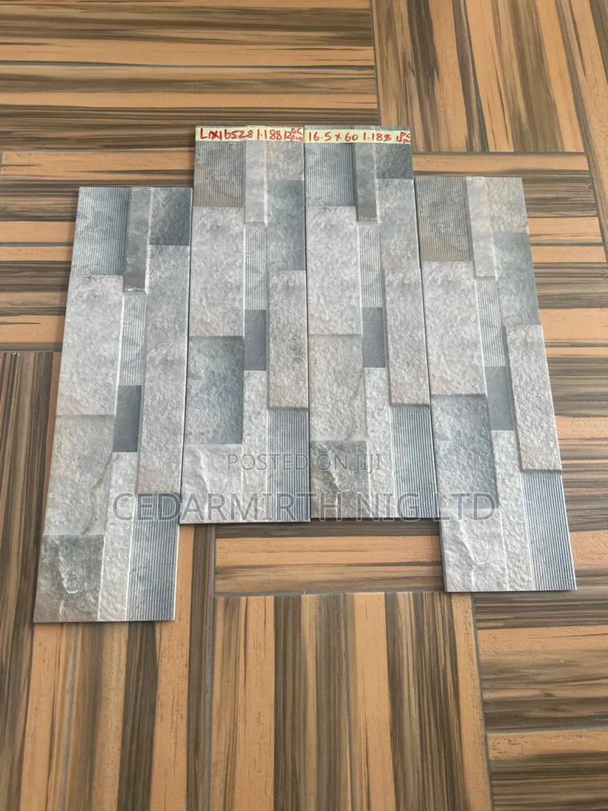 Outside Wall Tile 025