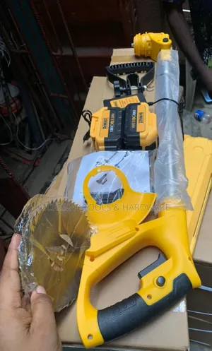 Dewalt Cordless Brush Cutter X Two 136v Batteries