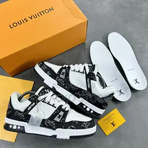 Original Louis Vuitton Sneakers
