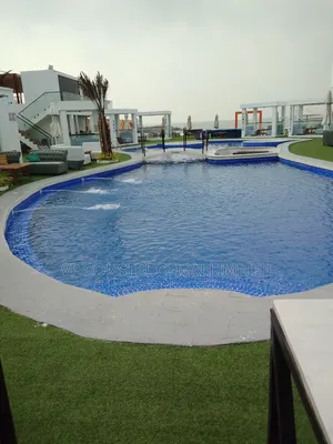 Very Large Swimming Pool