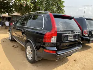 Volvo XC90 SUV 4dr V8 FWD (4.4L 8cyl 6A) 2009 Black