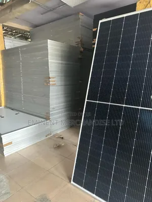 Halfway Canada Mono Panels 655w