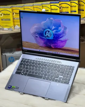 Laptop MSI 96GB Intel Core Ultra 9 SSD 4T