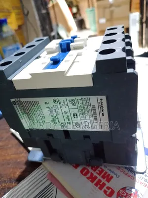 D65 Schneider Contactor