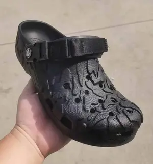 Atlas Mini Crocs (Black and Ash)