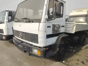 Mercedes Benz Truck 814