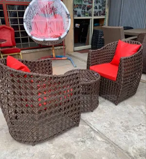 Net Reception Chair and Table