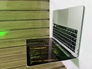 Laptop Apple MacBook Air 8GB Intel Core I3 SSD 256GB