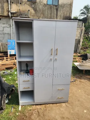 Well Constructed Wardrobe Made With HDF Wood