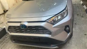 Dm for Front and Back Windscreen Glass for Toyota Rav4 2020