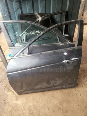 Clean Complete Empty Doors Honda Crosstoure