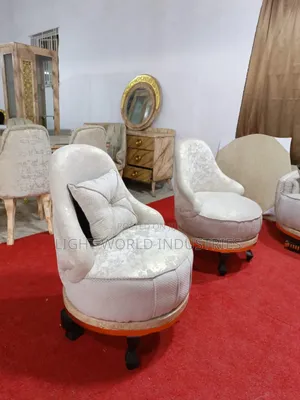 New Modern Luxury Sofa Chair