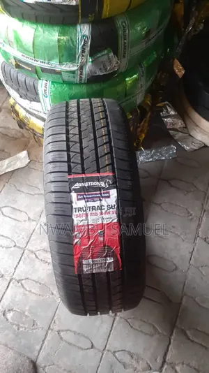 255/55r18 Armstrong Tire