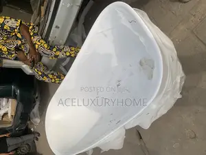 Bathroom Bathtub