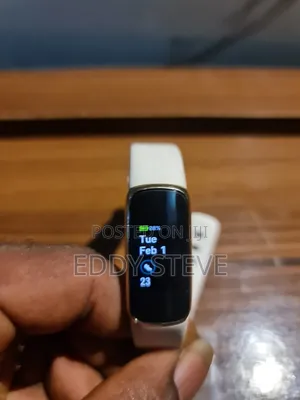 Fitbit Luxe-Fitness and Tracker With Stress Management