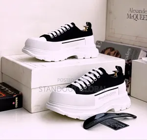 Luxury Alexander McQueen Sneakers