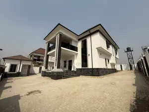 5bdrm Duplex in Idu for sale