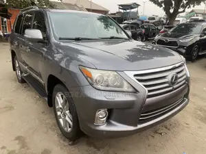 Lexus LX 570 AWD 2015 Gray