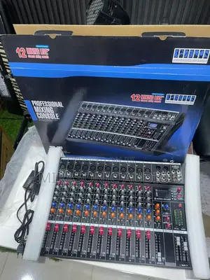 Yamaha 12 Channel Consolemixer With Bluetooth, USB, Effect
