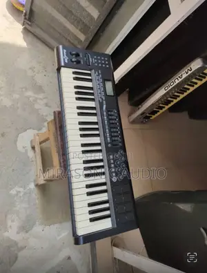 M Audio Axiom 49 Midi Keyboard With Drum Pads