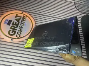 New Laptop Dell Studio 15 1569 4GB Intel Core I3 HDD 320GB