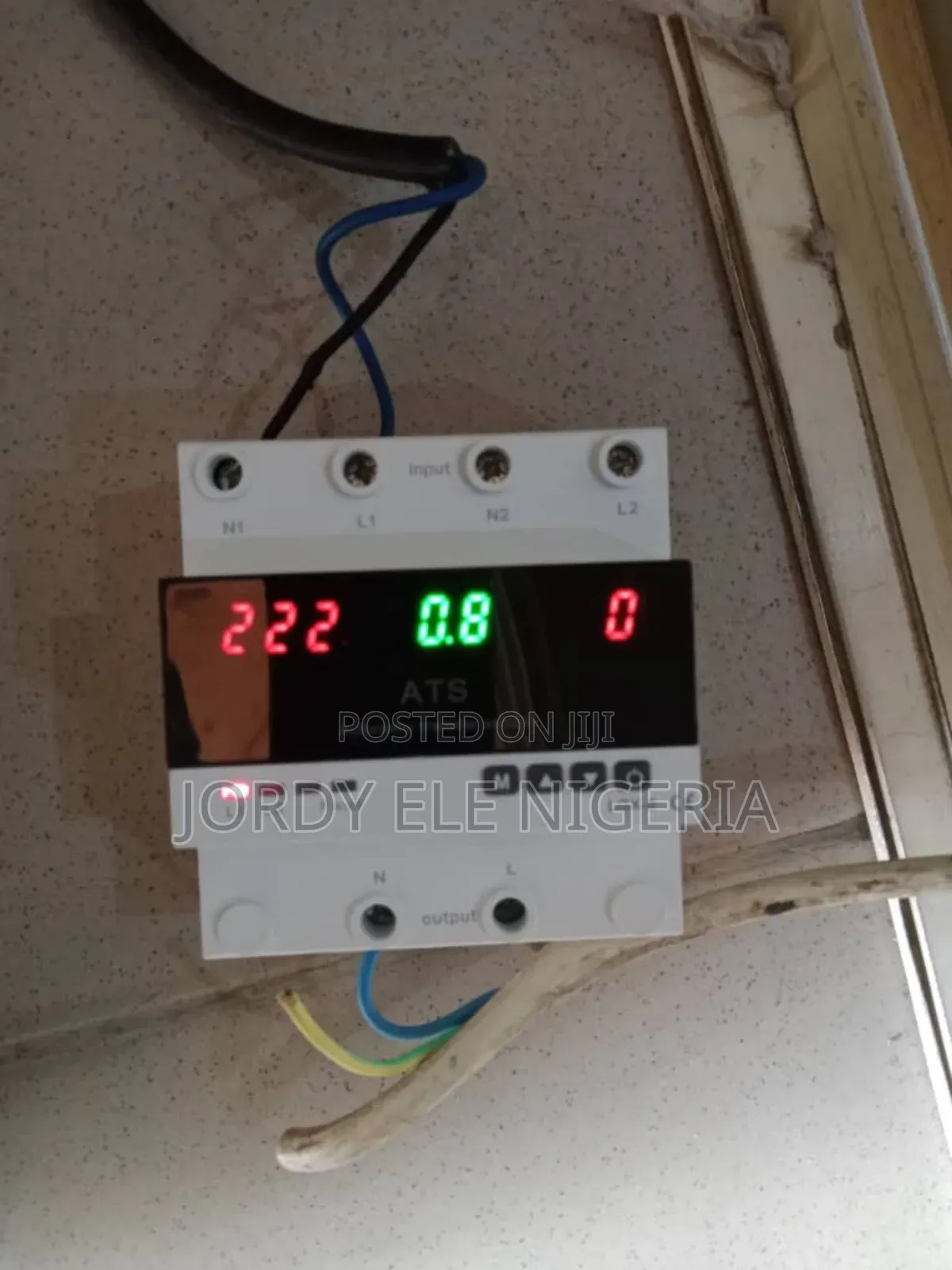 Automatic Transfer Switch 3phase in 1phase Out.