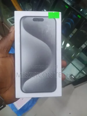 New Apple iPhone 15 Pro 128 GB Black