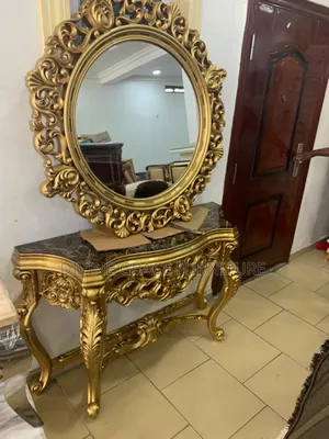 Unique Mirror Console Set