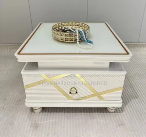 Royal Center Table
