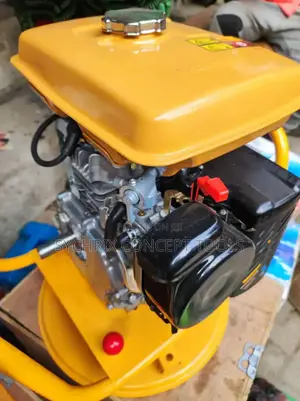 Robin Concrete Vibrator Machine 5hp