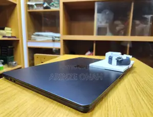 Laptop Apple MacBook Air 2024 M3 15-inch 8GB Apple M3 SSD 256GB