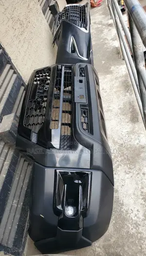 High Quality Hilux 2020-2022 Complete Front Bumper