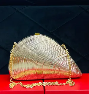 Stylish Quality Shell Clutch
