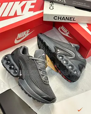 Nike Air Max SNKS Wears