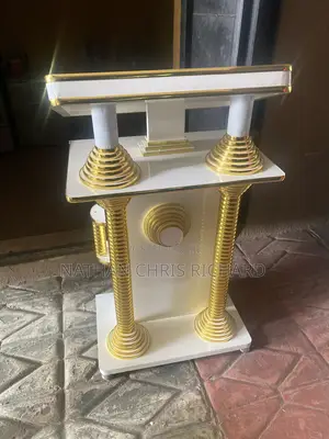 High Quality Wooden Furniture Preachers