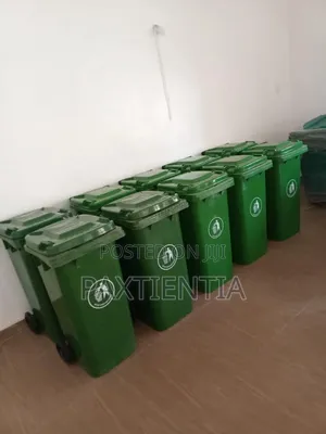 High Quality Waste Bins With Lid and Wheels.