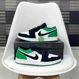 Air Jordan 1 Low “Mystic Green” Sneakers
