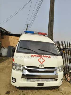Toyota HiAce 2016